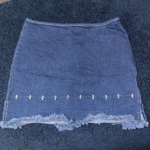 I have only wore this peice once, I realized it wasn’t my style anymore.